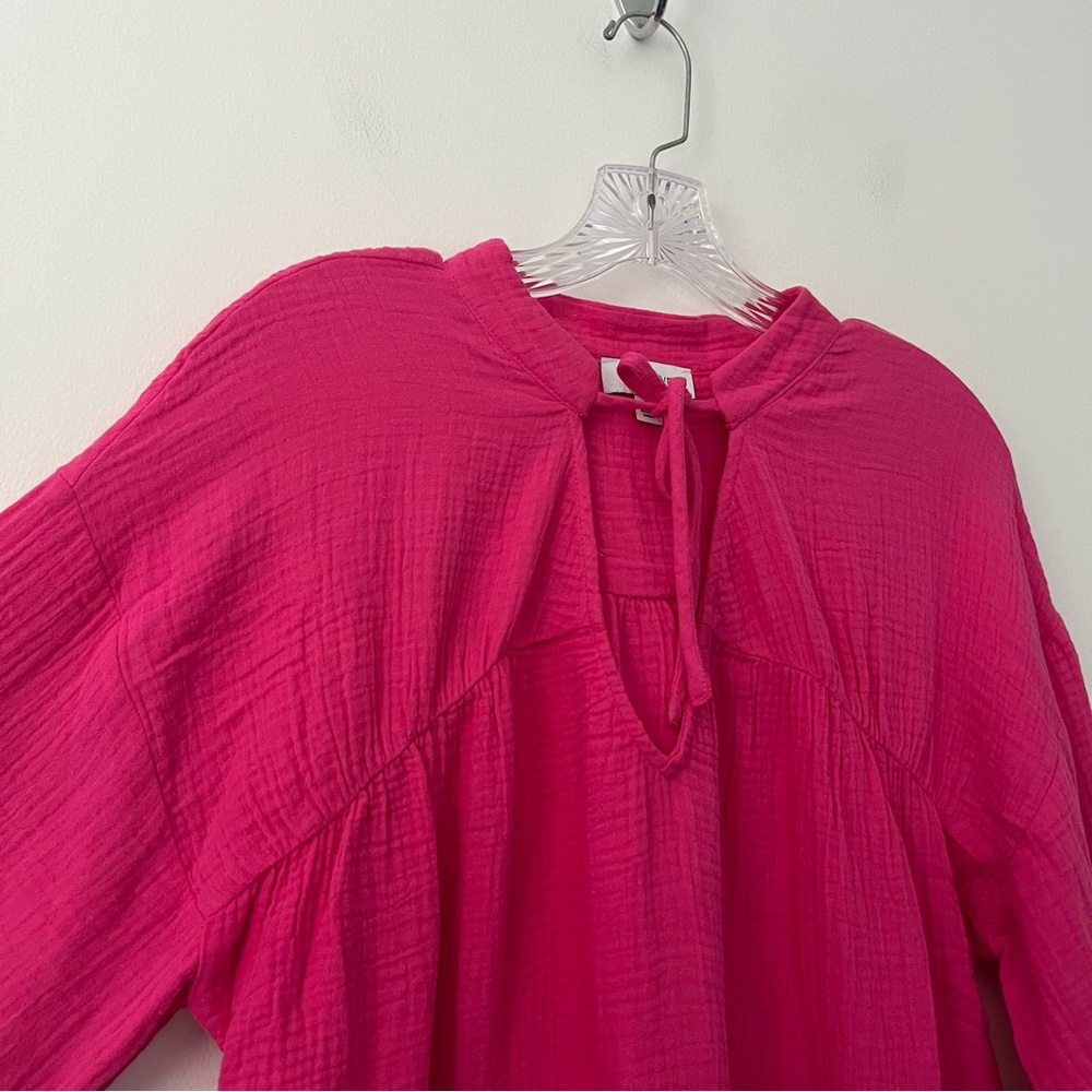 Evereve Eleanor Peasant Slubbed Cotton Gauze Smocked V Neck Blouse Pink Medium - Picture 2 of 9